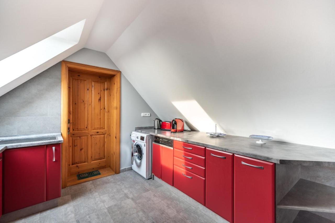 Buzavirag Apartman Keszthely Exteriér fotografie